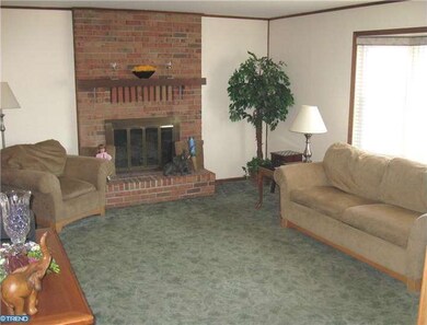 90 Dilworth Ln, Langhorne, PA 19047 - photo 2