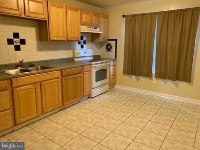 1829 Arwell Ct, Severn, MD 21144 - photo 3