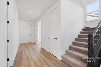 542 E Tallinn Ct, Meridian, ID 83646 - photo 4