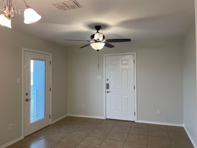 5402 Marcella Ave unit 302 A, Laredo, TX 78041 - photo 3