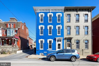 125 N 3rd St, Columbia, PA 17512 - photo 2