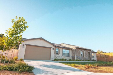 369 FALCON CREST-18