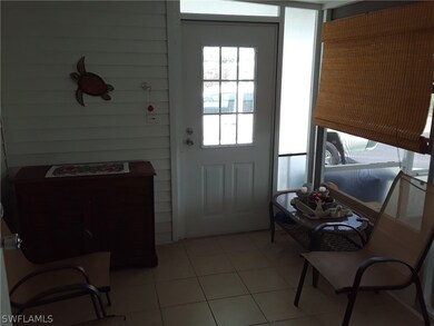 Inside front door in front Lanai