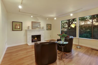 8430 SE 45th St, Mercer Island, WA 98040 - photo 6