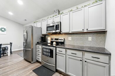 803 Thresher Run, Churubusco, IN 46723 - photo 7