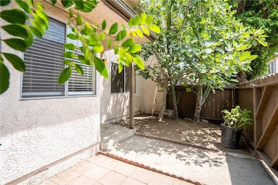 801 E Acacia Ave unit F, Glendale, CA 91205 - photo 4