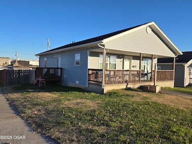 2401 S Wall Ave, Joplin, MO 64804 - photo 6