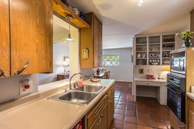 Easy Access to Dining & Family Rms