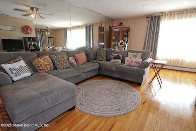 457 Genesee Ave, Staten Island, NY 10312 - photo 5