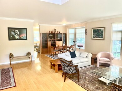 4264 Linden Tree Ln unit 2, Glenview, IL 60026 - photo 5