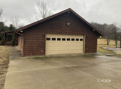 Attached Garage