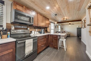 428 S Spikes Rd, Corsicana, TX 75110 - photo 7