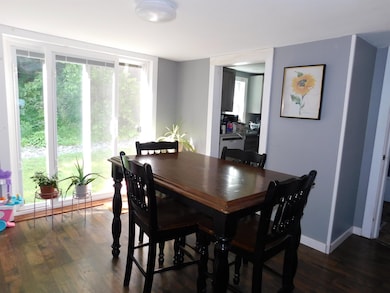 2860 East St, North Clarendon, VT 05759 - photo 4