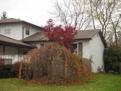 1815 Balsamridge Rd, Columbus, OH 43229 - photo 3