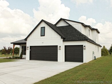 235 W 130th St S, Jenks, OK 74037 - photo 2