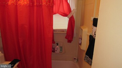 9108 Hobart St, Springdale, MD 20774 - photo 6