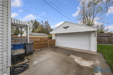 4827 Brott Rd, Toledo, OH 43613 - photo 4