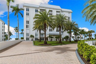 1285 Gulf Shore Blvd N unit 2B, Naples, FL 34102 - photo 2