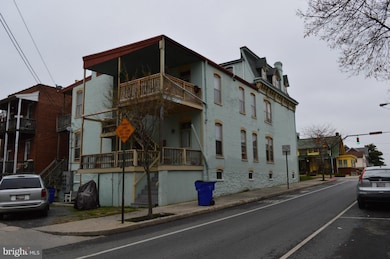 67 Broadway unit 67-2, Hagerstown, MD 21740 - photo 2