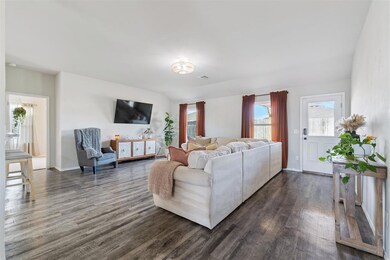 1933 W Antler Way, Mustang, OK 73064 - photo 6