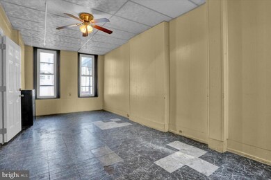 339 S 5th St, Reading, PA 19602 - photo 6