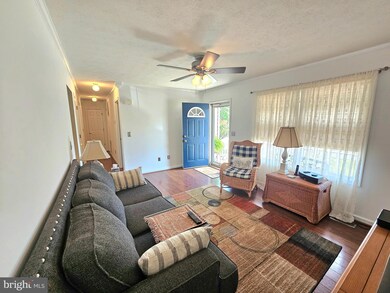 303 Longwood Dr, Bunker Hill, WV 25413 - photo 4