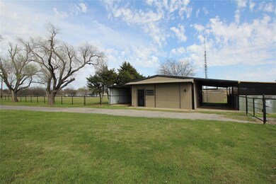 748 County Road 260, Gainesville, TX 76240 - photo 2