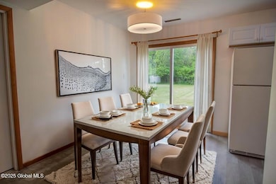 _MG_8628-Enhanced-NR - Dining Room - Mod