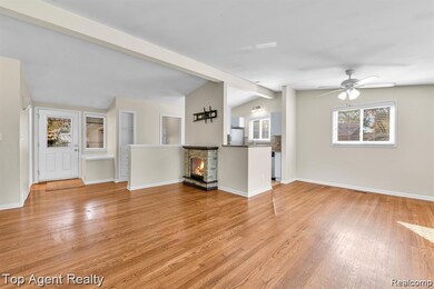 881 Brooklawn Dr, Troy, MI 48084 - photo 6