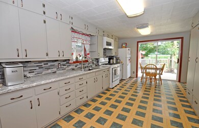 65738 Cedar Rd, Wakarusa, IN 46573 - photo 6