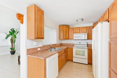 13_Kitchen1