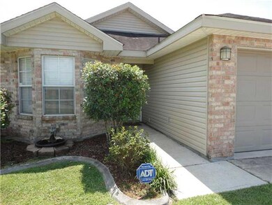 2701 Bayou Vista Dr, Marrero, LA 70072 - photo 3