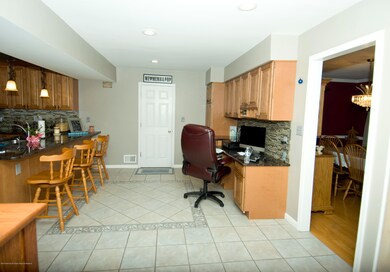 3 Sutton Island-Office