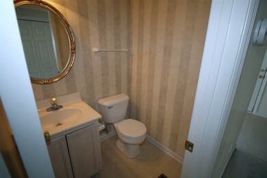 323 Richmond Dr, Jacksonville, NC 28540 - photo 7