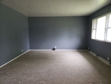 719 Hiawatha Dr, Elkhart, IN 46517 - photo 4