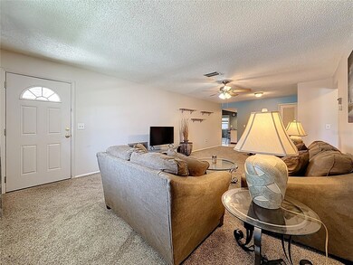 1102 Cara Dr unit 1102, Largo, FL 33771 - photo 6