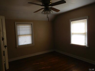 509 Oakwood St, Easton, PA 18045 - photo 5