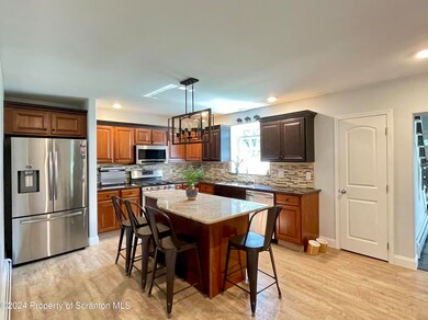 184 S Main St, Archbald, PA 18403 - photo 3