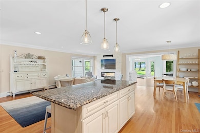 2360 Marlene Ln, Mattituck, NY 11952 - photo 4