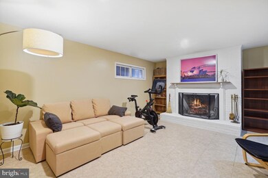 6072 Hardwick Place, Falls Church, VA 22041 - photo 5