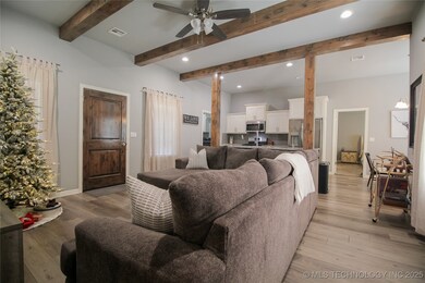 Open kitchen, living and dining area.
