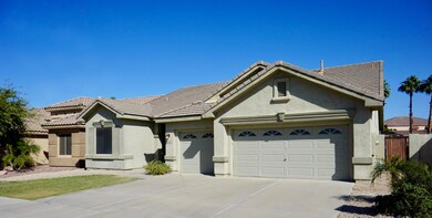 3 CAR GARAGE