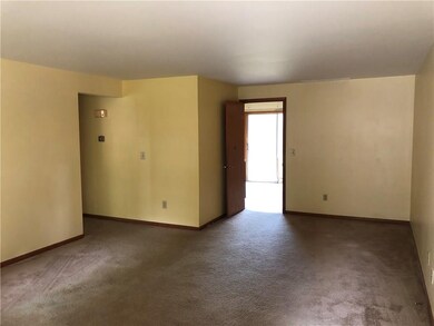 3820 Camelot Ln, Columbus, IN 47203 - photo 6