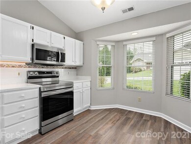 2 Gatehouse Ct, Asheville, NC 28803 - photo 6