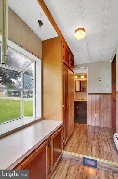 417 W High St, Womelsdorf, PA 19567 - photo 6