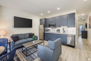 214 S 200 E unit 5, Moab, UT 84532 - photo 5