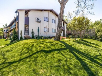 5722 Gaston Ave unit C, Dallas, TX 75214 - photo 2