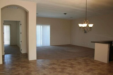 3936 W Salter 007