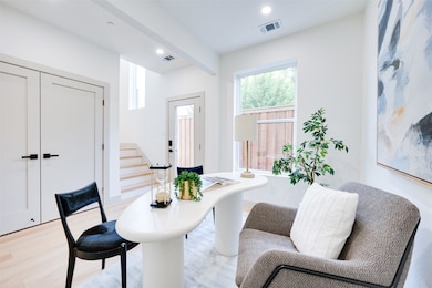 512 N Lancaster Ave unit 12, Dallas, TX 75203 - photo 3