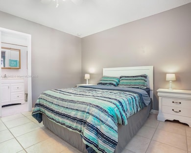 4705 NW 35th St unit 515, Lauderdale Lakes, FL 33319 - photo 3